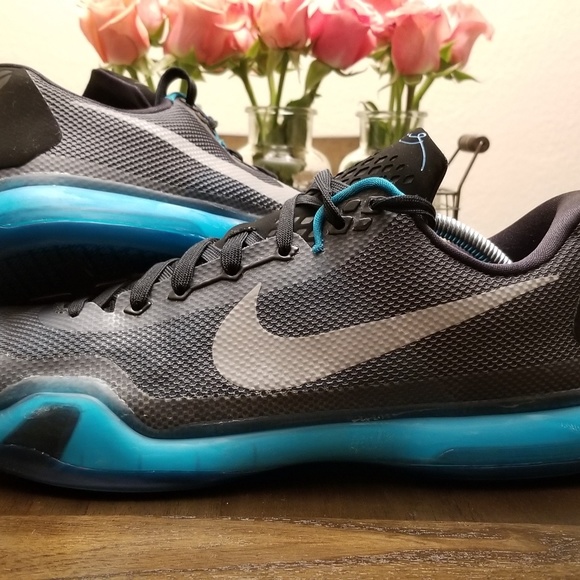 kobe 10 radiant emerald